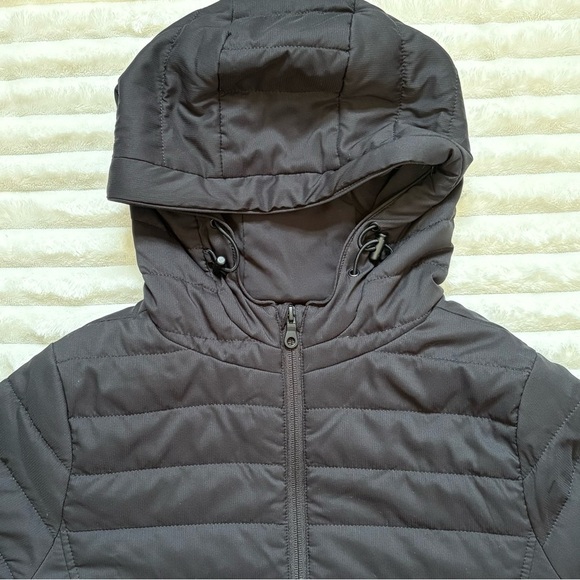 Girlfriend Collective Packable Puffer Jacket Hooded Black Womens Medium - Picture 4 of 10